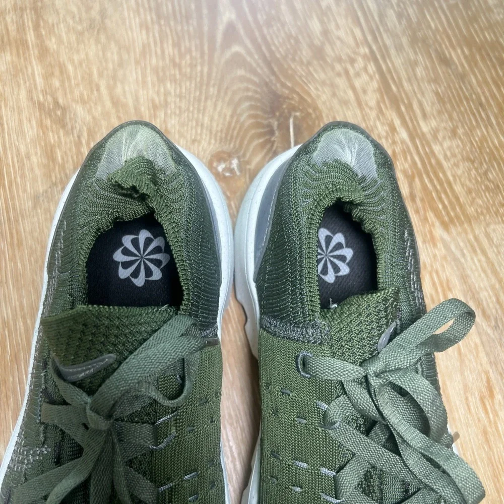 Nike Space Hippie 04 Rough Green  10 W / 8.5 M 2022  - Excellent